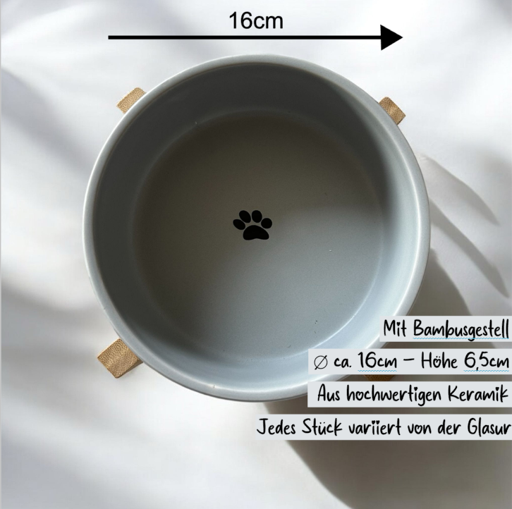 Personalisierter Futternapf mit Bambusgestell